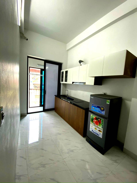Chính chủ bán gấp nhà ngõ ô tô kinh doanh Ngõ 43 Trung Kính, Cầu Giấy; DT 48m2 – 4 tầng. 9.45 tỷ.