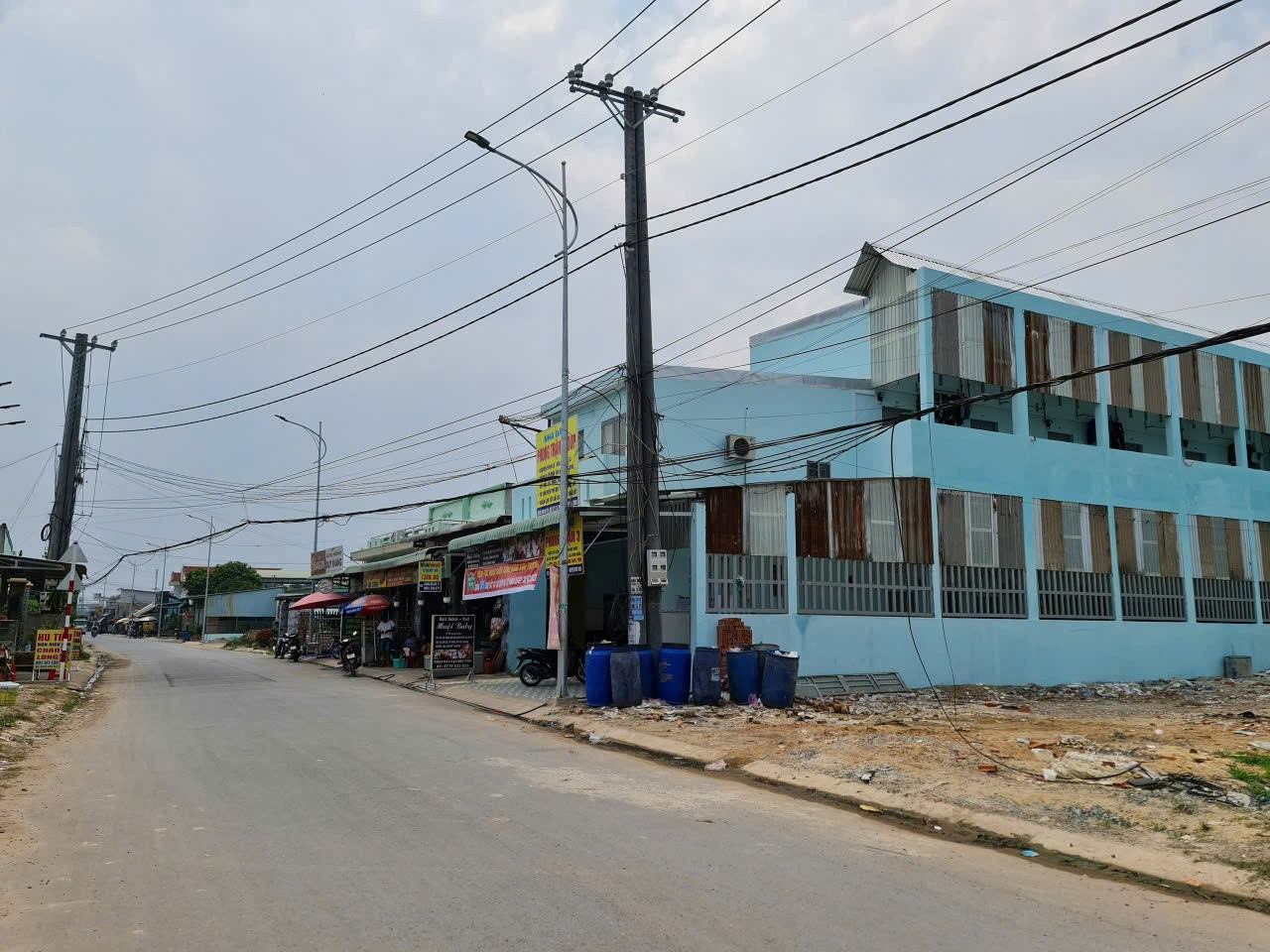 ĐẤT ĐẸP - ĐẦU TƯ SINH LỜI - CHÍNH CHỦ Cần Bán Đất Mặt Tiền Đường Chợ Chiều, Đức Hòa, Long An