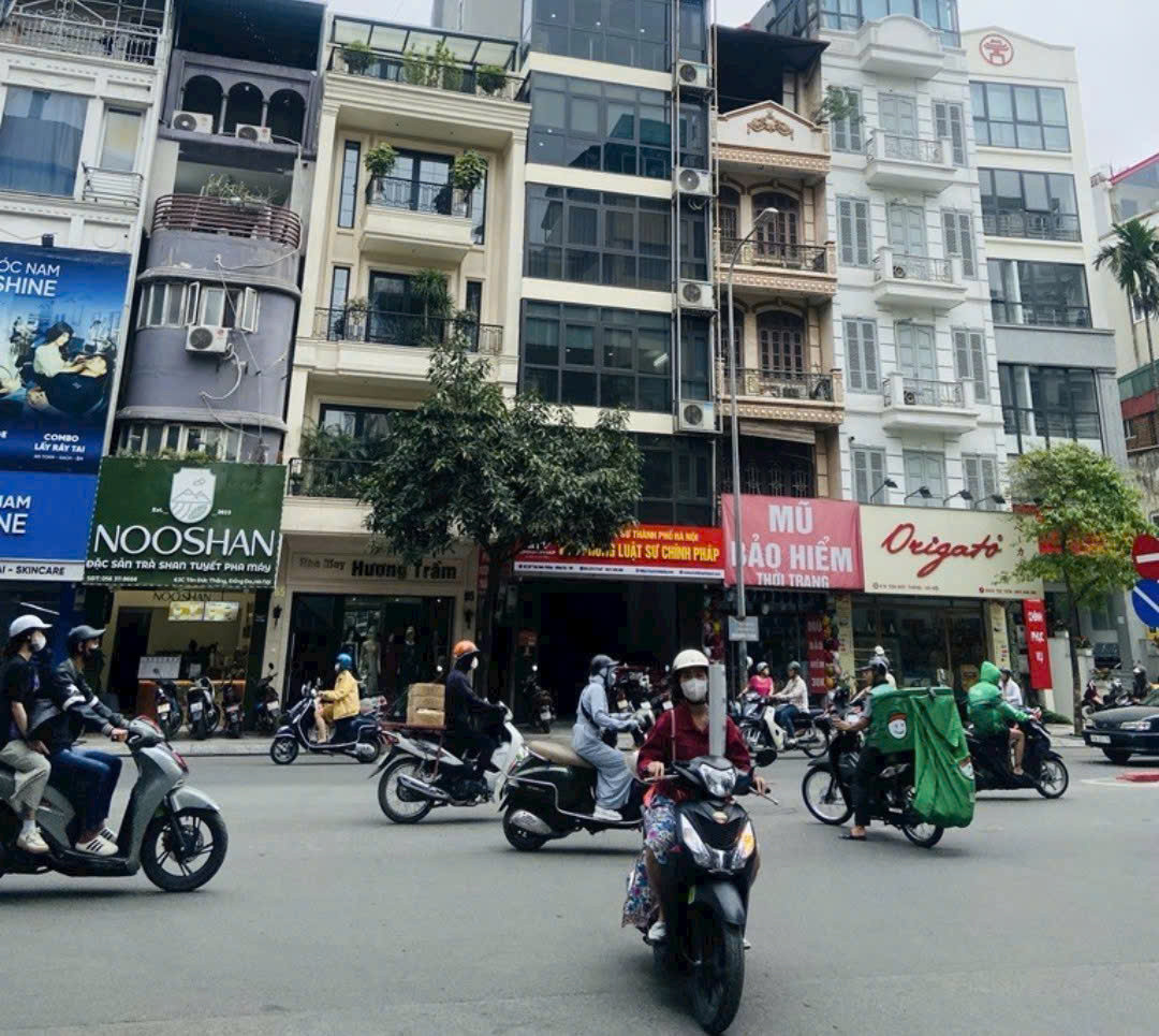 Bán mặt phố Trần Đại Nghĩa - Hai Bà Trưng DT 81m2, Vị trí đắc địa  Kinh Doanh sầm uất. Chỉ hơn 25 tỷ