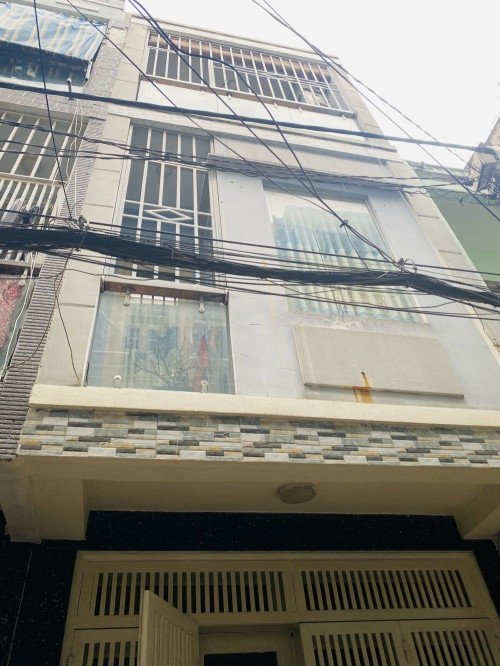 QUẬN 4 - HOÀNG DIỆU - HẺM THÔNG TRƯỚC NHÀ 4M - 3T BTCT - SỔ VUÔNG A4 - CHỈ NHỈNH 4,x TỶ.