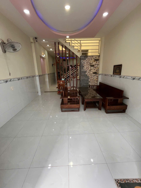 Bán nhà 2 Tầng Thuận Giao(TPHCM),đường ô tô vi vu,giá chỉ nhỉnh 1 tỷ,gần ngã 4 Hòa Lân