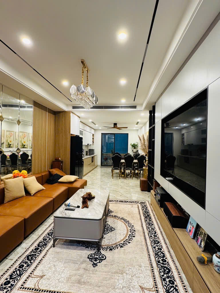 SIÊU PHẨM NGỌC LÂM – ĐỈNH CAO SỐNG SANG TẠI LONG BIÊN - DT : 55M2 X6 TẦNG  THANG MÁY – Ô TÔ VÀO TẬN NHÀ – Full NỘI THẤT CAO CẤP 
 GIÁ CHỈ 15.2 TỶ.CÓ TL.