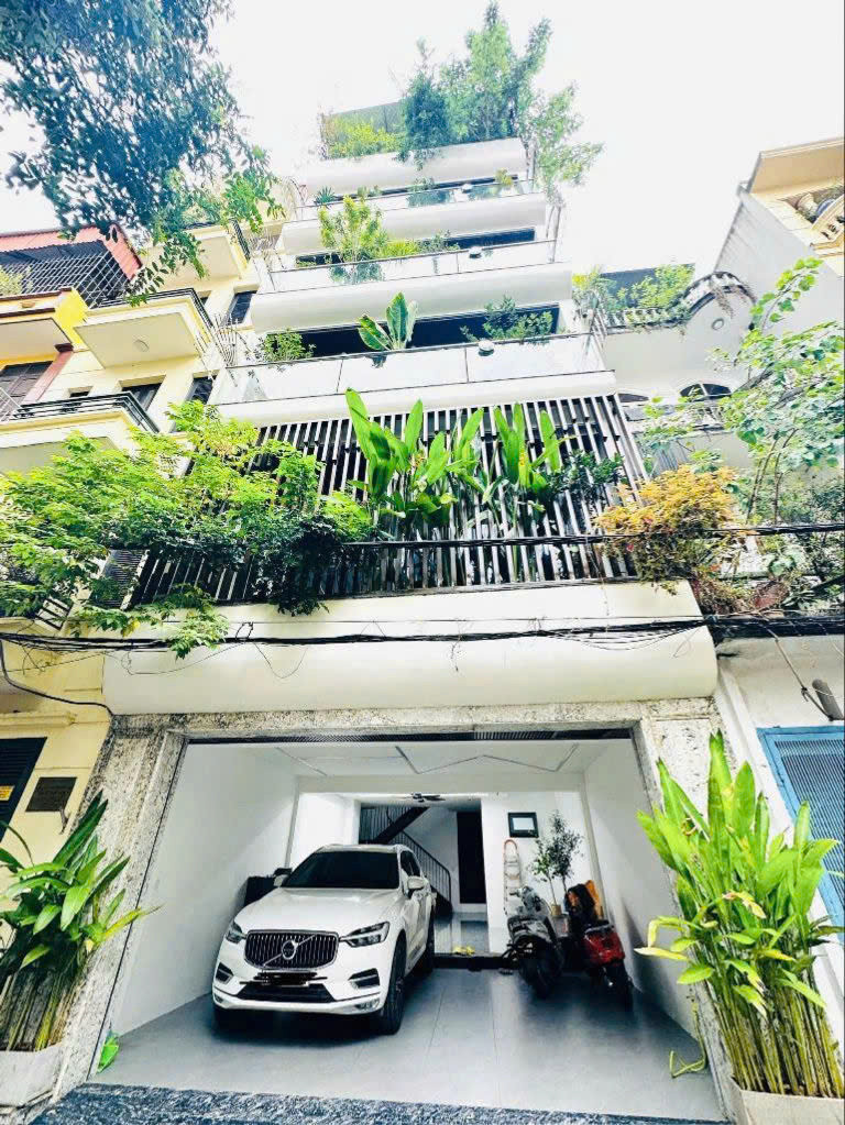 NHÀ CHÍNH CHỦ - GIÁ TỐT - Vị Trí Đẹp Tại Lạc Long Quân, Xuân La, Tây Hồ