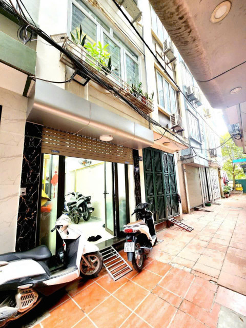 SIÊU PHẨM TAM TRINH ! NGÕ NÔNG , RỘNG , THOÁNG SÁNG 
Nhà đẹp long lanh