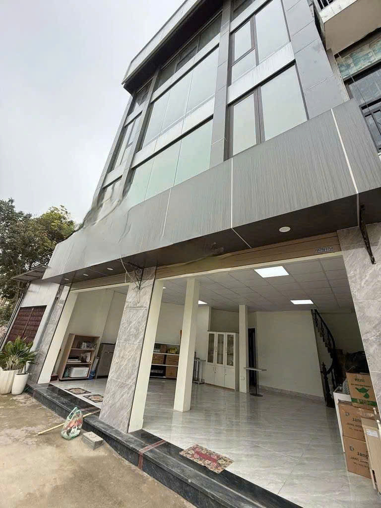 Cho thuê nhà ngõ 115 Định Công 4 tầng x 60m2, làm VP, Thời Trang,  Coffe, 25 Triệu