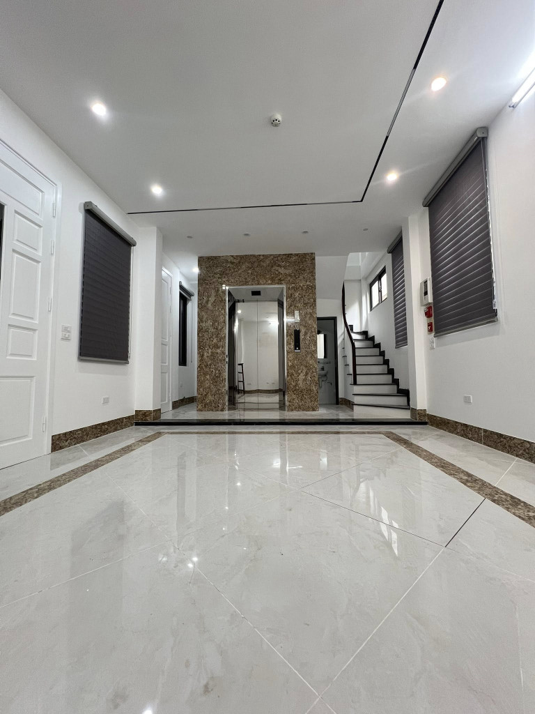 Chính chủ bán nhà MP Bà Triệu, Hà Đông, 40m 6T thang máy, Kdoanh, ôtô tránh, chỉ hơn 13T