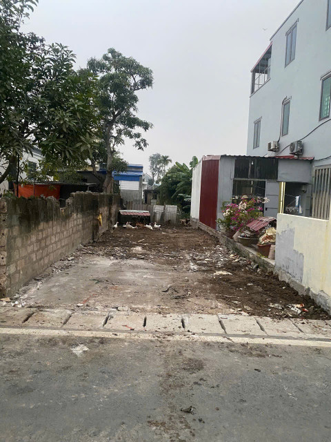 Bán lô 85.6 m đường nhựa Hoa Động . L/h: 076.231.9990 e Thuý