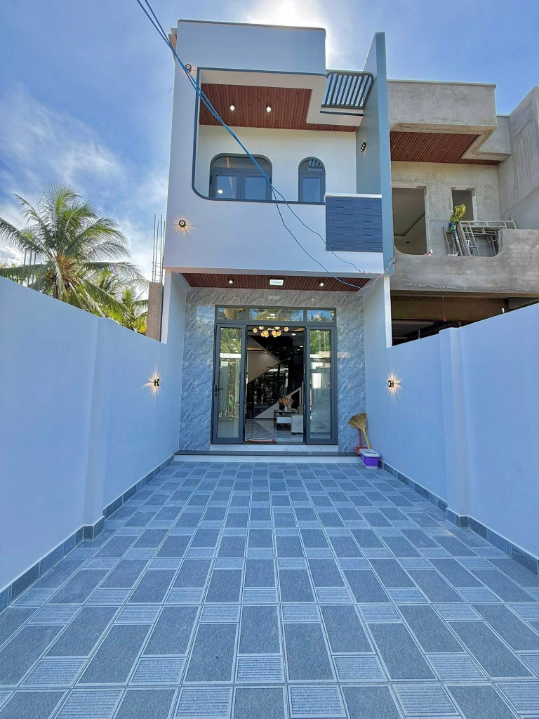 Chủ bán nhà 2 lầu mới hoàn thiện, Chỉ 800tr , Đã giảm 200 triệu, tặng nội thất 50 triệu