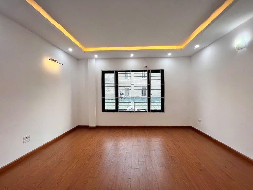 tập thể tầng 2 ngõ VĂN CHƯƠNG - 2 ngủ 1 khách - ban công - căn góc - 0398770209