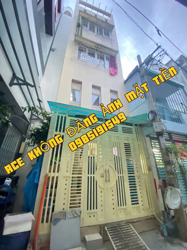 Giá mềm nhất quận 3: 6,8 tỷ - Nguyễn Đình Chiểu, phường 4- Diện tích & Kết cấu: ( 3.44/4.7 x 8 ), bao gom 1 trệt, 1 lửng, 2 lầu, 1 sân thượng. 4 Phòng ngủ. 1 Phòng thờ, 4 Tolet - LH: 077 888 5818 CHUYÊN BĐS SÀI GÒN