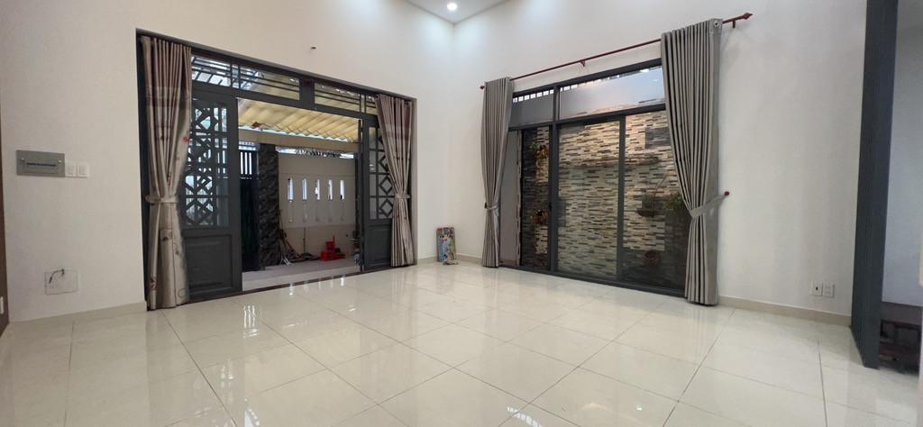 BÁN NHÀ HẺM XE HƠI ĐƯỜNG TÚ XƯƠNG, 122m2 (6m x 20m), 2 TẦNG, HIỆP PHÚ, QUẬN 9