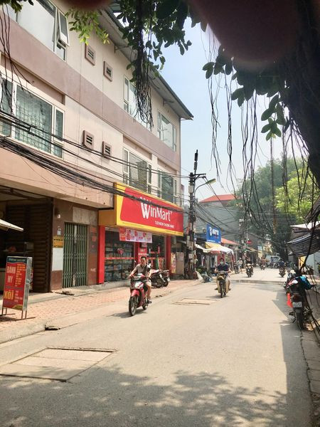 nhà 8 tầng thang máy đường đôi Phú Thượng hàng xóm Ciputra, ô tô vào nhà, dt 80m2, mt 7m, giá chỉ 1x tỷ