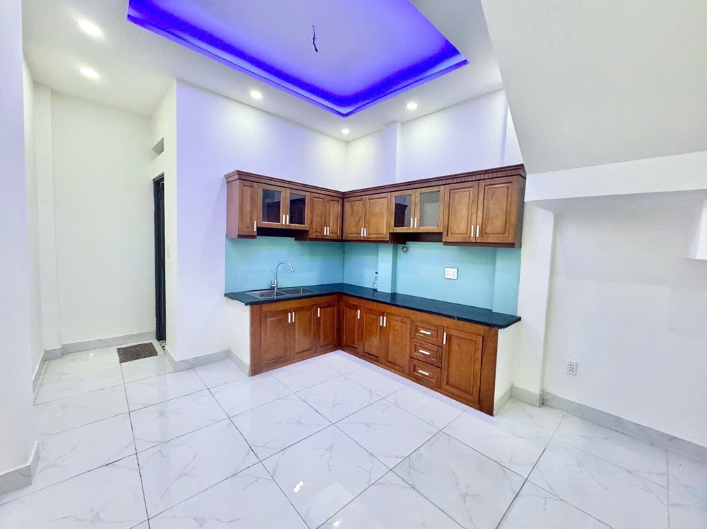 BÁN NHÀ MỚI  5.45 TỶ, HXH, 3 TẦNG, SÁT MẶT TIỀN, HOÀN CÔNG ĐỦ, NGAY LÊ TRỌNG TẤN, SƠN KỲ,TÂN PHÚ