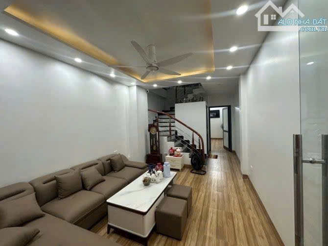 BÁN NHÀ NGAY TỨ HIỆP, DIỆN TÍCH 52M RỘNG, Ô TÔ, GIÁ 6 TỶ