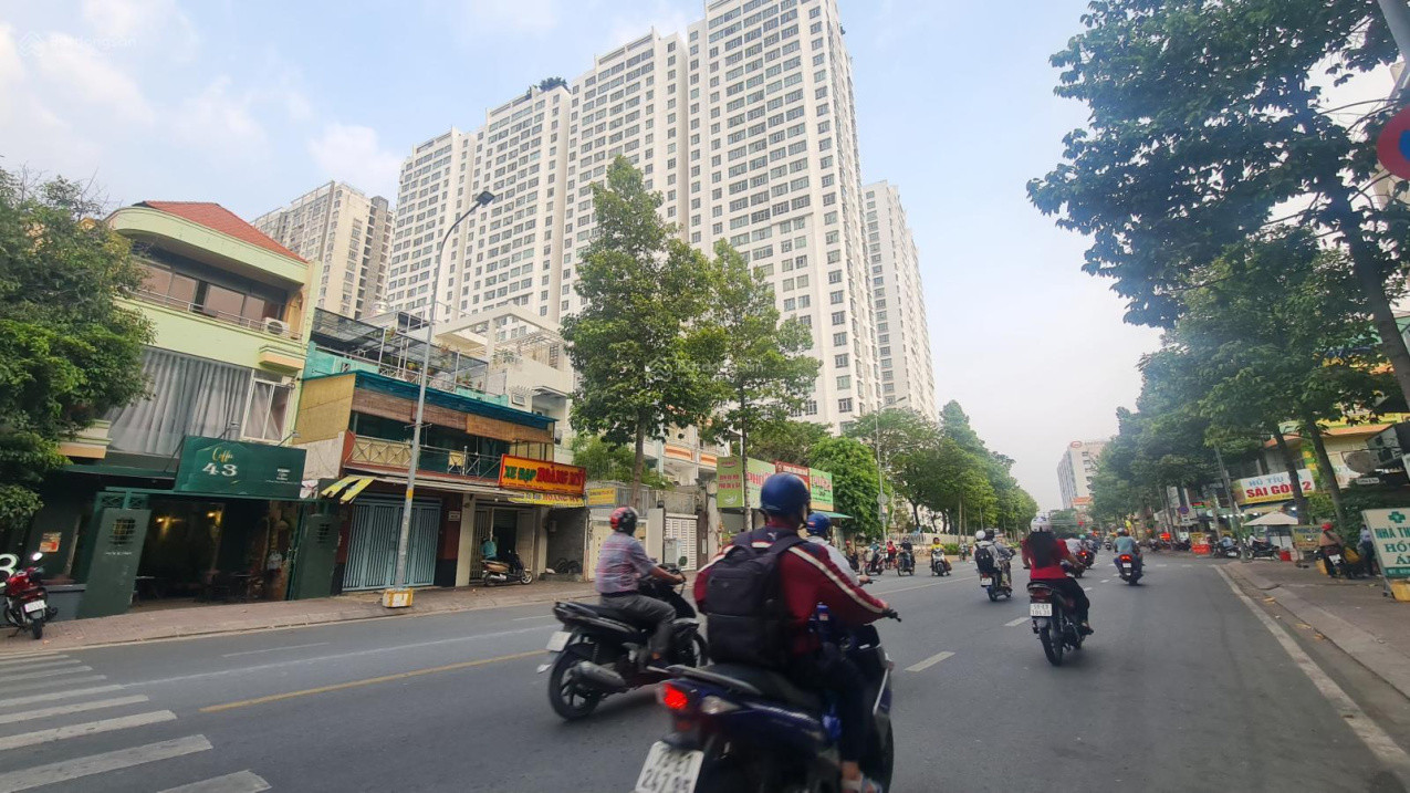 Bán nhà MTKD ngay TT hành chính Q.8 - Tạ Quang Bửu, Dương Quang Đông - 4 tầng - 5x20m - nhỉnh 20 tỷ