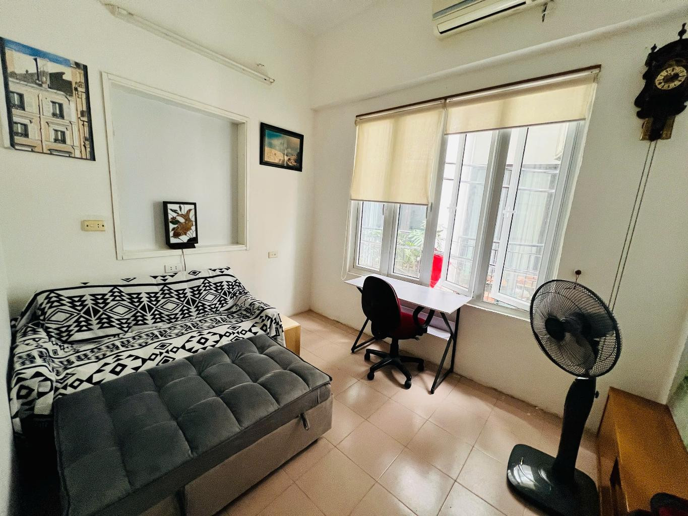 Bán nhà Trần Thái Tông, Cầu Giấy, gần phố, 40m2, 3 tầng, Mt 6.8m, chỉ 8.8 tỷ