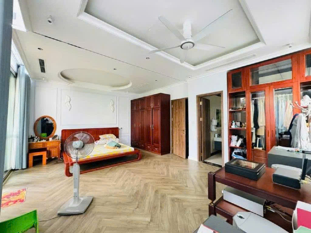 SIÊU PHẨM NGỌC LÂM CƠ HỘI VÀNG GIỮA TRUNG TÂM LONG BIÊN - DIỆN TÍCH: 150M² x 3 TẦNG - GIÁ CHỈ 19.5 TỶ. CÓ TL