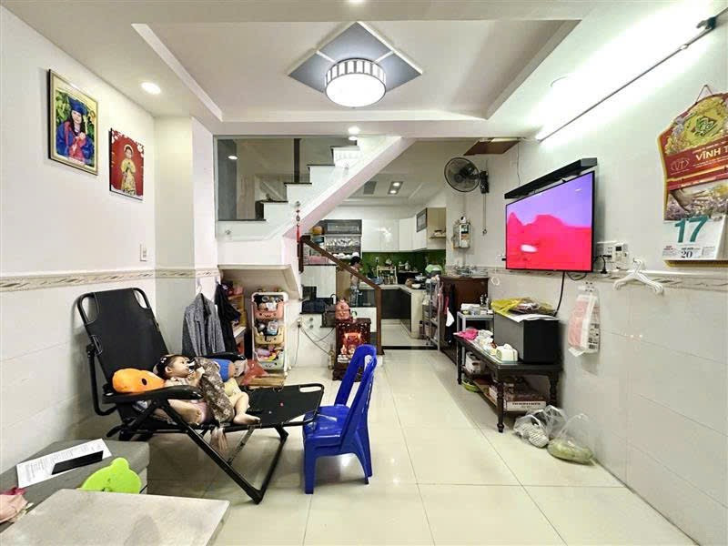 Chính  Chủ - Đã Hoàn Công,DT 33M2 ,5 Tầng  Đúc Với 5PN,6WC - Lý Chính Thắng - Q3