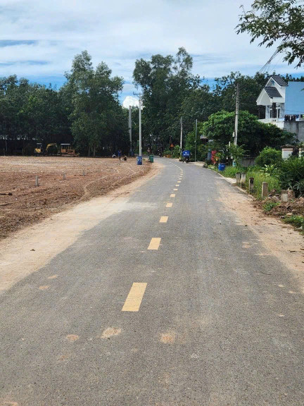 Đất Bình Dương 2 mặt tiền sổ sẵn