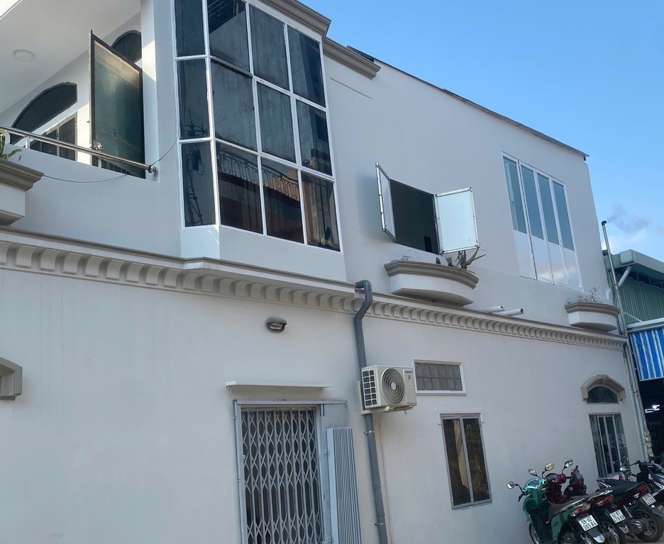 Bán nhà MT Ấp Chiến Lược, gần Tân Kỳ Tân Quý, Bình Tân, 80m2 - 4x20 - 2 tầng, chỉ hơn 4 tỷ