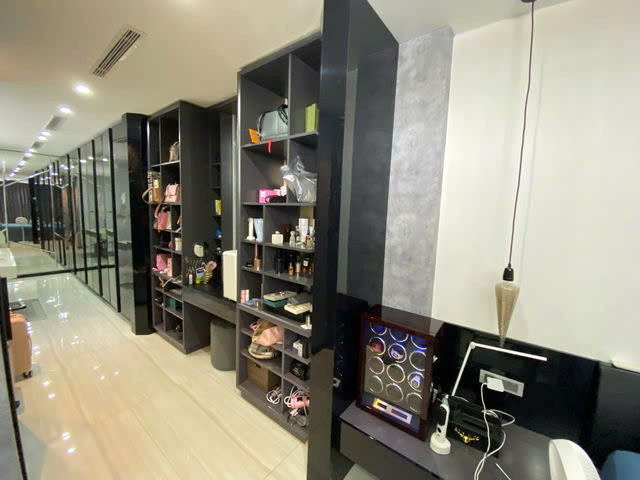 GIÁ MỀM QUẬN 7 : 17 TỶ- TRẦN XUÂN SOẠN  - P. TÂN HƯNG - Diện tích: 95m2, Ngang khủng 6.2m, Dài 16m.+ Nhà Kết Cấu 6 tầng 1 hầm, 1 trệt, 3 lầu, - Gồm 1 Phòng Xem Phim/ Karaoke, 1 Phòng Cho Trẻ em, 1 Phòng Master, 3 Phòng cho khách, 6WC, Phòng Khách, Bếp, Sâ