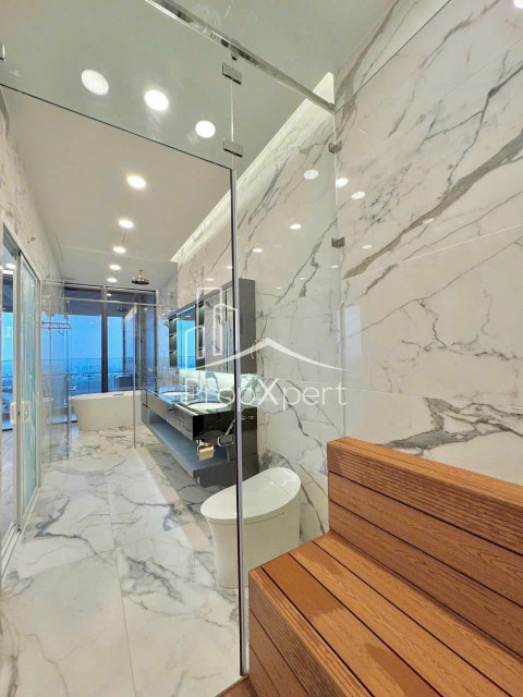BDS  HVL CHO THUÊ PENHOUSE LUNIERE Q2 350m2 Giá 230 triệu/tháng