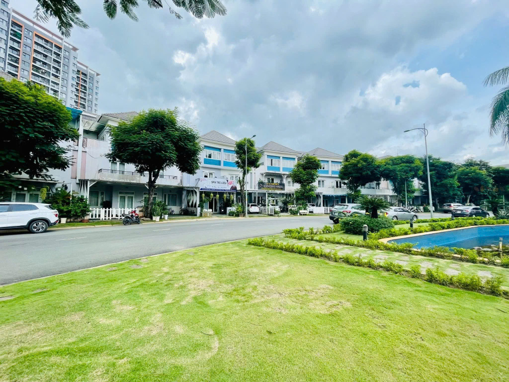 BDS HVL Chính chủ cần cho thuê nhà phố Mega Ruby Khang Điền.