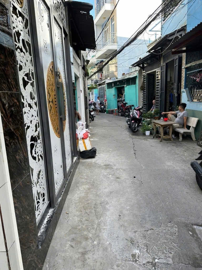 BÁN NHÀ TÙNG THIỆN VƯƠNG GẦN CẦU CHÀ VÀ- P.13, Q.8- 52m2- 3 PN  , GIÁ NHỈNH 4 TỶ