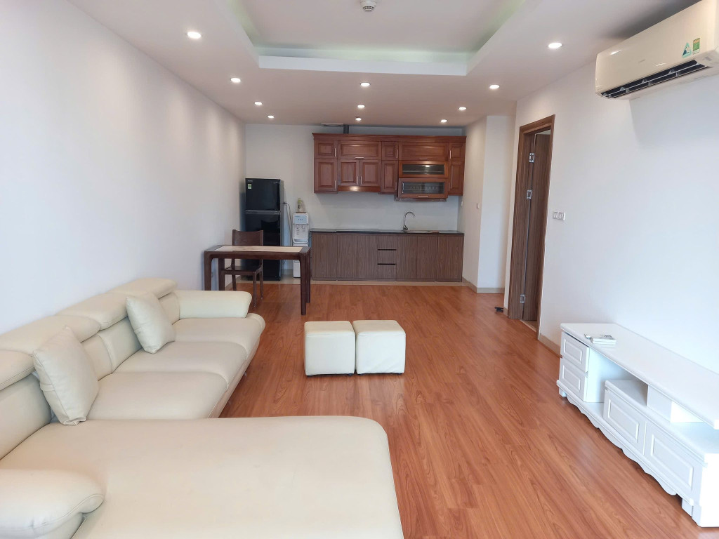 Cho thuê căn hộ Center Point,110 Cầu Giấy, 80m2, 2 ngủ, Full đồ, 16.5 Triệu ở gđ, nhóm đi làm