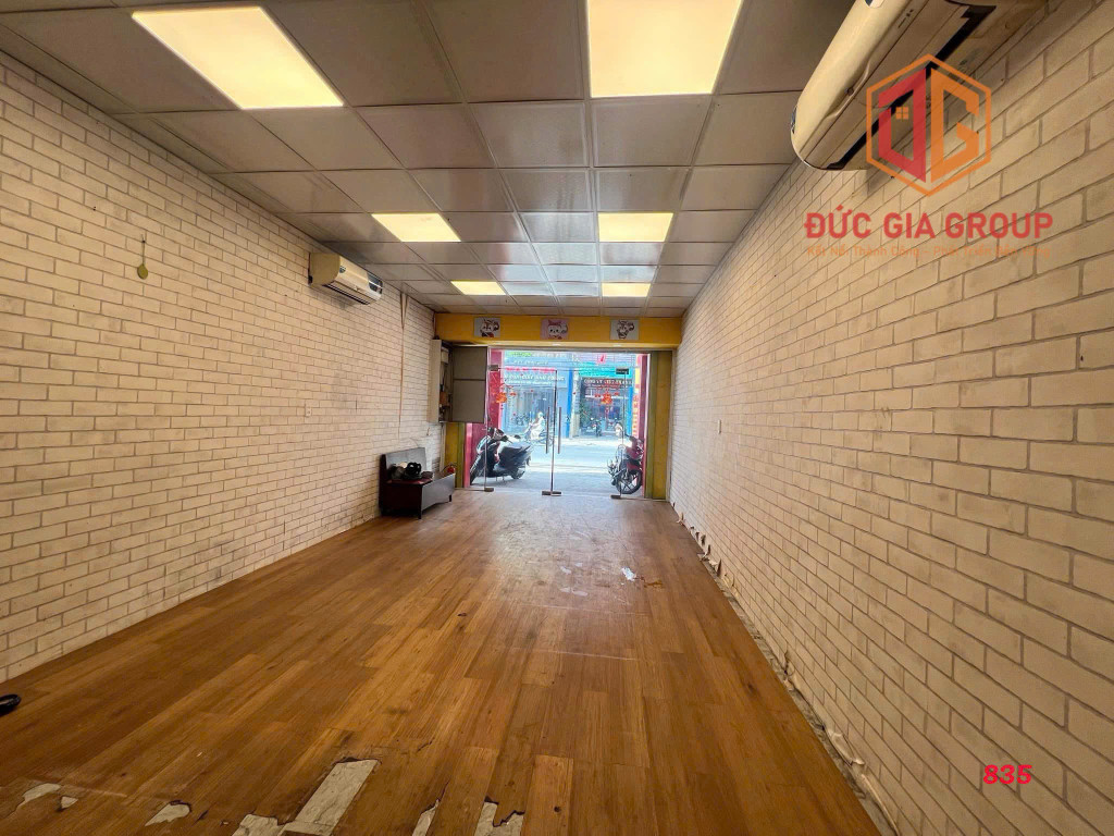 Cho thuê nhà nguyên căn 270m2 Mặt Tiền Phạm Văn Thuận chỉ 15tr