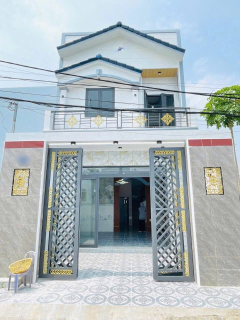 BÁN GẤP CĂN NHÀ KẾ BÊN CHỢ BÌNH CHÁNH , SHR HOÀN CÔNG ĐẦY ĐỦ .