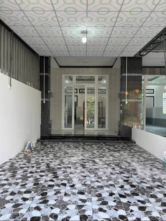 Bán gấp nhà ngay tr đại học Văn Hiến, SHR full thổ