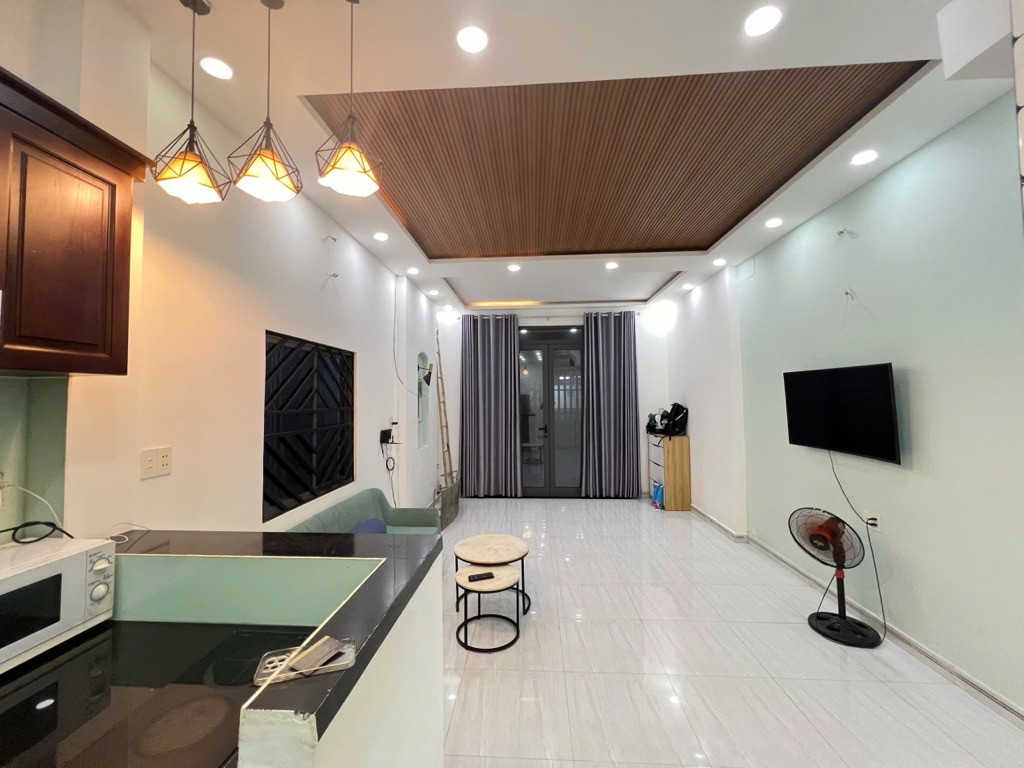 Bán nhà Âu dương lân nở hậu. P. Rạch Ông quận 8, nhà 4 tầng. hẻm xe hơi. Không quy hoạch, 6.3 tỷ,