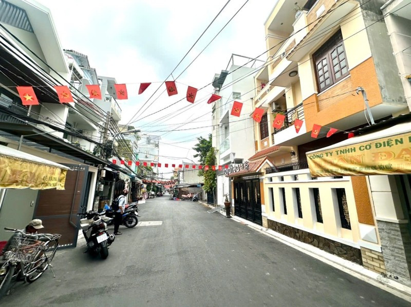 C174 🏢 NHÀ MẶT TIỀN KINH DOANH – P. PHÚ THUẬN, QUẬN 7 – VIEW SÔNG SÀI GÒN
