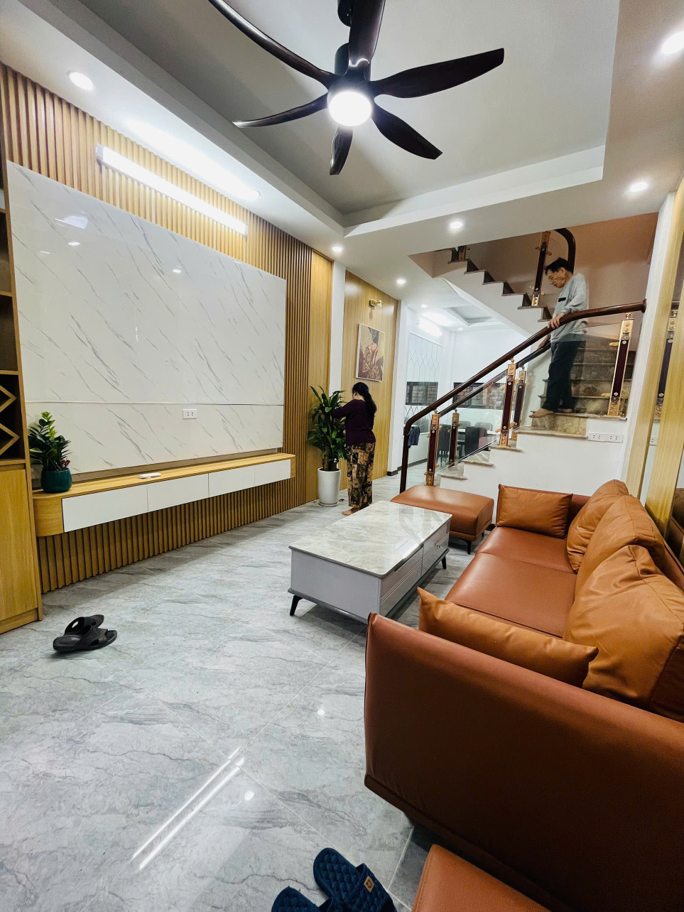 Cho thuê nhà Đại Từ Full đồ 4 tầng x 40m2, 4 ngủ, 12 Triệu Full đồ ở gia đình vào ngay
