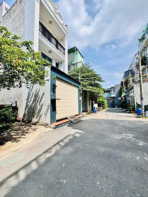 Bán đất Ngã Tư Ga Ngang 5m thổ cư 80m2 đường trước đất 8m hướng ĐB chưa tới 4 tỷ