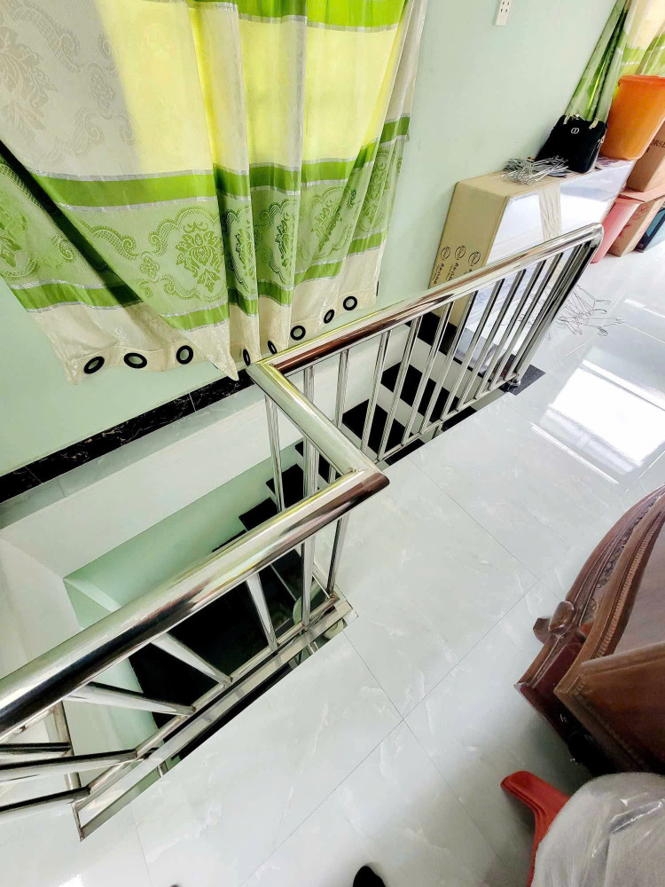 # 1.63 tỷ, 2 tầng đúc, Trung Tâm Hải Châu gần Cầu Rồng, Kiệt Thẳng, sổ hoàn công
