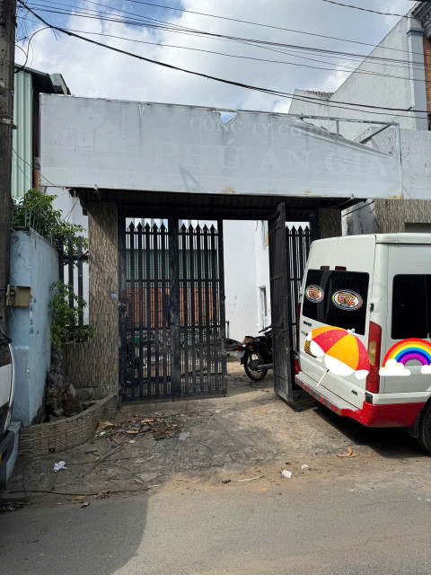 🔥🔥BÁN ĐẤT HAI MẶT HẺM - FULL THỔ CƯ 172 M2 (9x19) -,ĐÃ XÂY TƯỜNG VÀ CỔNG NGÕ - HẺM XE TẢI 1 TRỤC THẲNG - CÁCH MẶT TIỀN DƯƠNG THỊ MƯỜi 30 M - NGAY CHỢ HẠT ĐIỀU - KHU VỰC SẦM UẤT NHIỀU TIỆN ÍCH - TÂN THỚI HIỆP - Q12 - 💰GIÁ 9.7 tỷ.