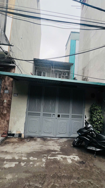 Cho thuê nhà 2 tầng: số 95 ngách 125 phố Bùi Xương Trạch- Thanh xuân - hà nội.