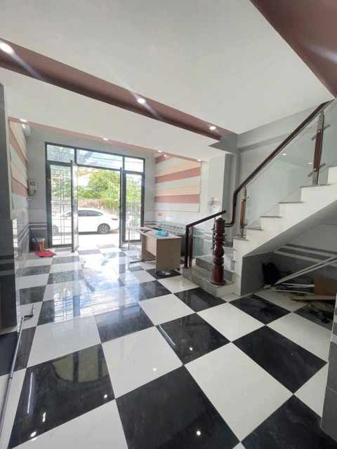 474💥Cho thuê nhà hẻm Trần Hưng Đạo, Ninh Kiều – Nhà đẹp, giá tốt, thuận tiện kinh doanh!
