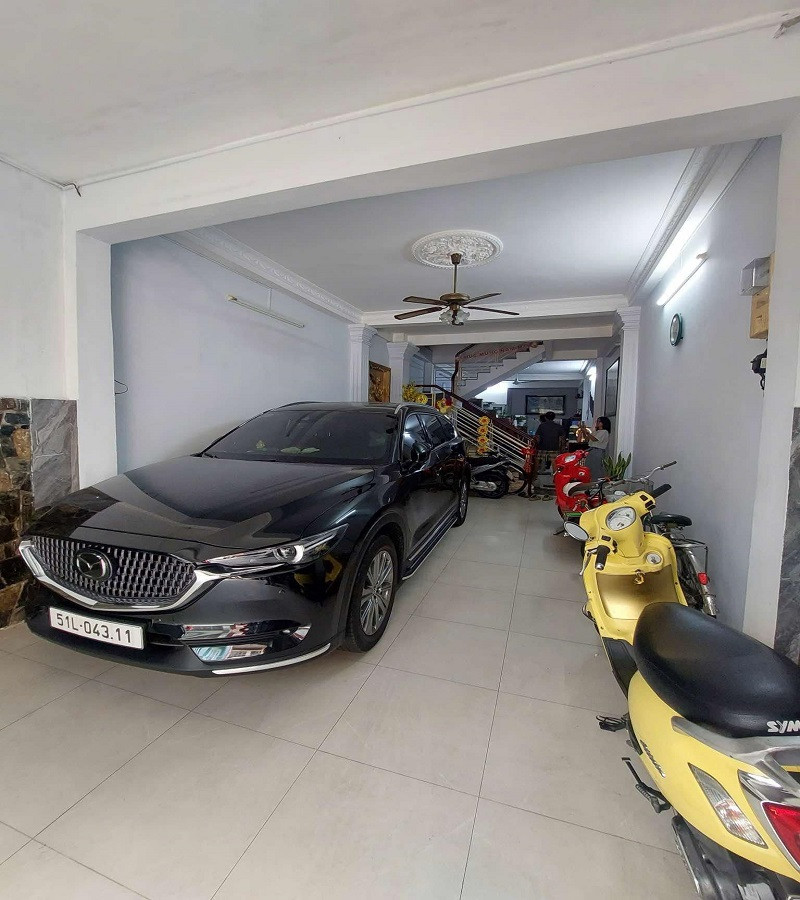 Bán nhà HXH Út Tịch, P4, Tân Bình, 81m2, 3 tầng, giá rẻ , sổ A4