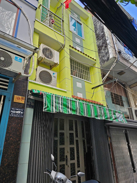 Chính Chủ Cần Bán Căn Nhà  Đường Đoàn Văn Bơ, Phường 9, Quận 4, Tp Hồ Chí Minh