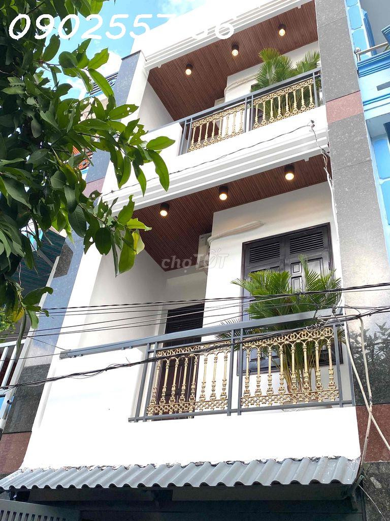 Bán nhà 2 tầng tại Quận 4 - 2PN, 1WC, pháp lý đầy đủ, giá chỉ 1,7 tỷ