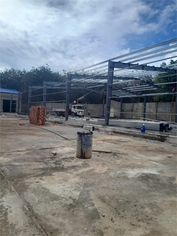 cho thuê nhà xưởng sản xuất ổn định lâu dài thiết kế xưởng kiên cố. an toàn khu vực SX