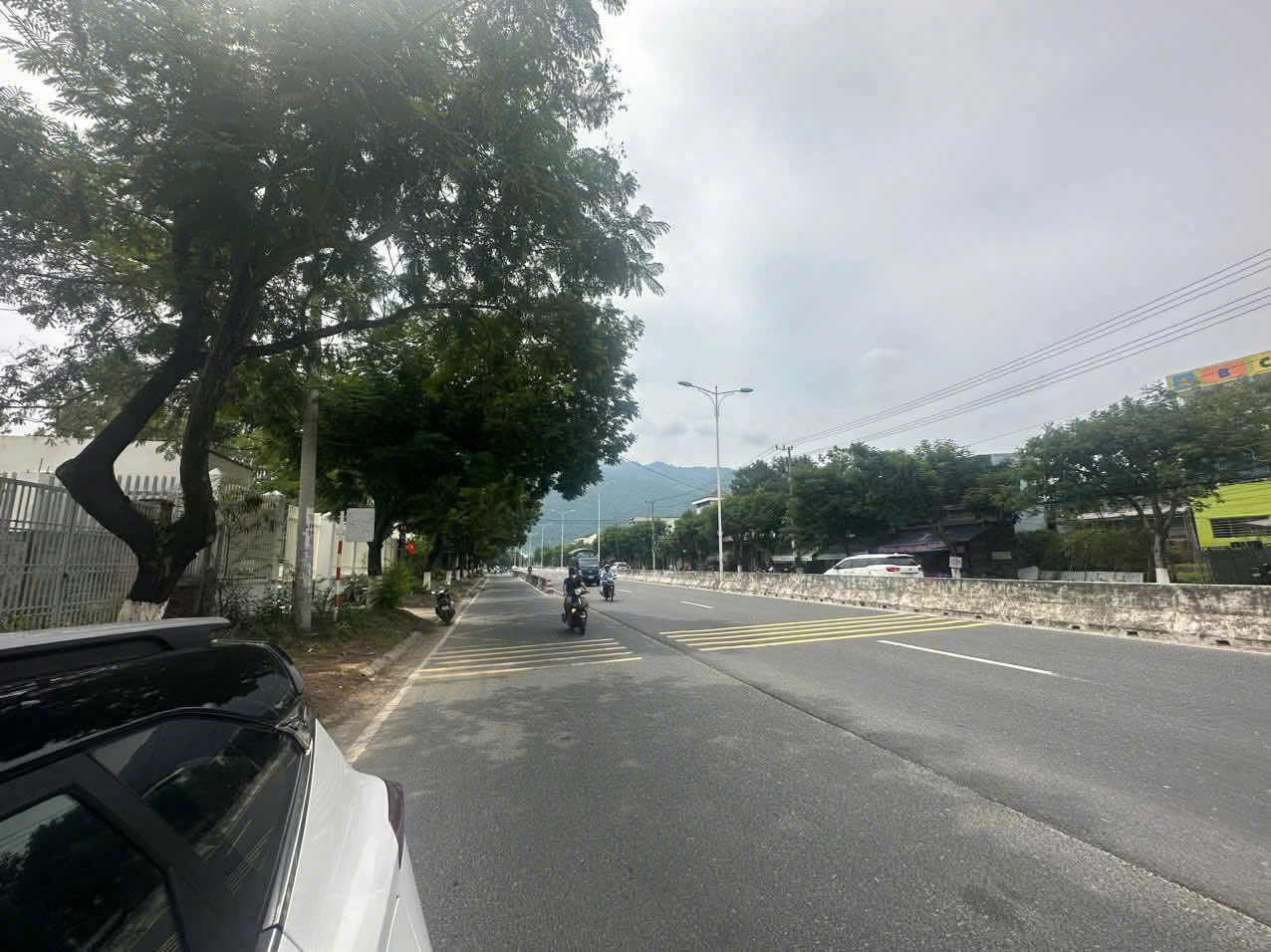 LÔ ĐẤT MẶT TIỀN ĐƯỜNG NGUYỄN TẤT THÀNH - PHƯỚC ĐỒNG - NHA TRANG