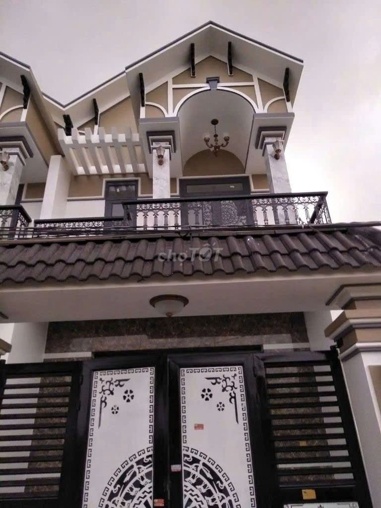Nhà đẹp- giá tốt Chính chủ cần bán nhanh căn nhà tại huyện Cần Giuộc, tỉnh Long An