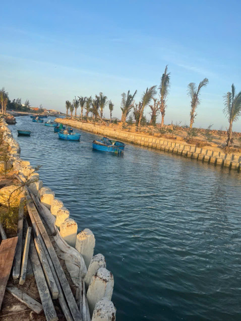 Đất mặt tiền đường biển