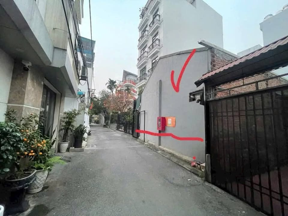 Cần bán 108m2 đất Ngọc Thuỵ, ngay trường pháp, cv, Hồng Tiến kéo dài. Giá đầu tư. LH 0936123469