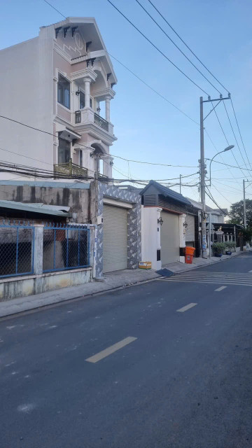 NHÀ ĐÚC LỬNG (4x30) MẶT TIỀN ĐÔNG THẠNH 1-2, HÓC MÔN – 4PN CHỈ 4.9T