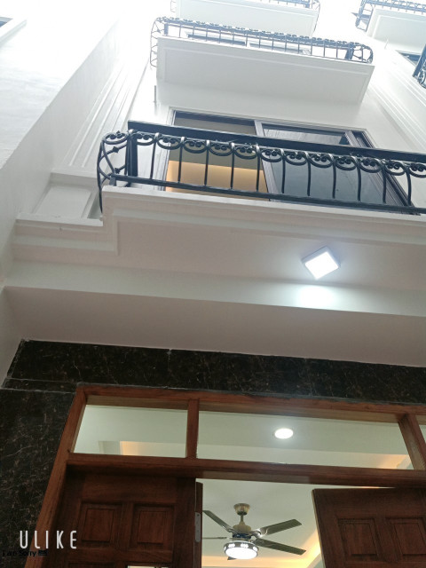 Bán nhà ngõ 17 Đại Mỗ Năm Từ Liêm DT 32m, nhà 5 tầng, MT 3.6m, giá 5.8 tỷ ĐT 0986383826